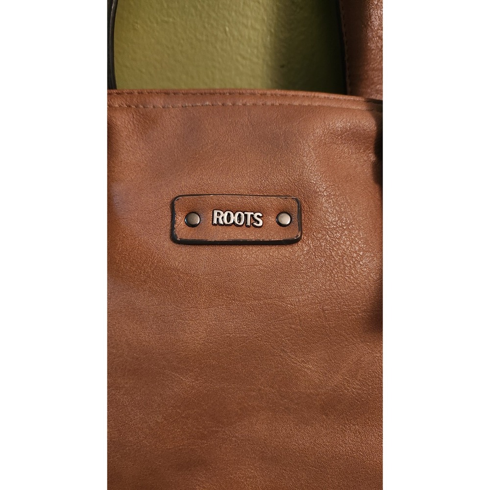 Roots Tan Coloured Purse - Picture 2 of 13